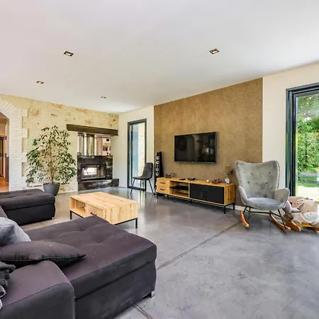 Maison D'en Bouyssou - Nature & Elegante וילה